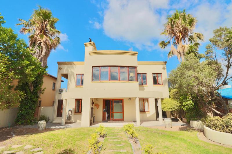 5 Bedroom Property for Sale in Strand Western Cape